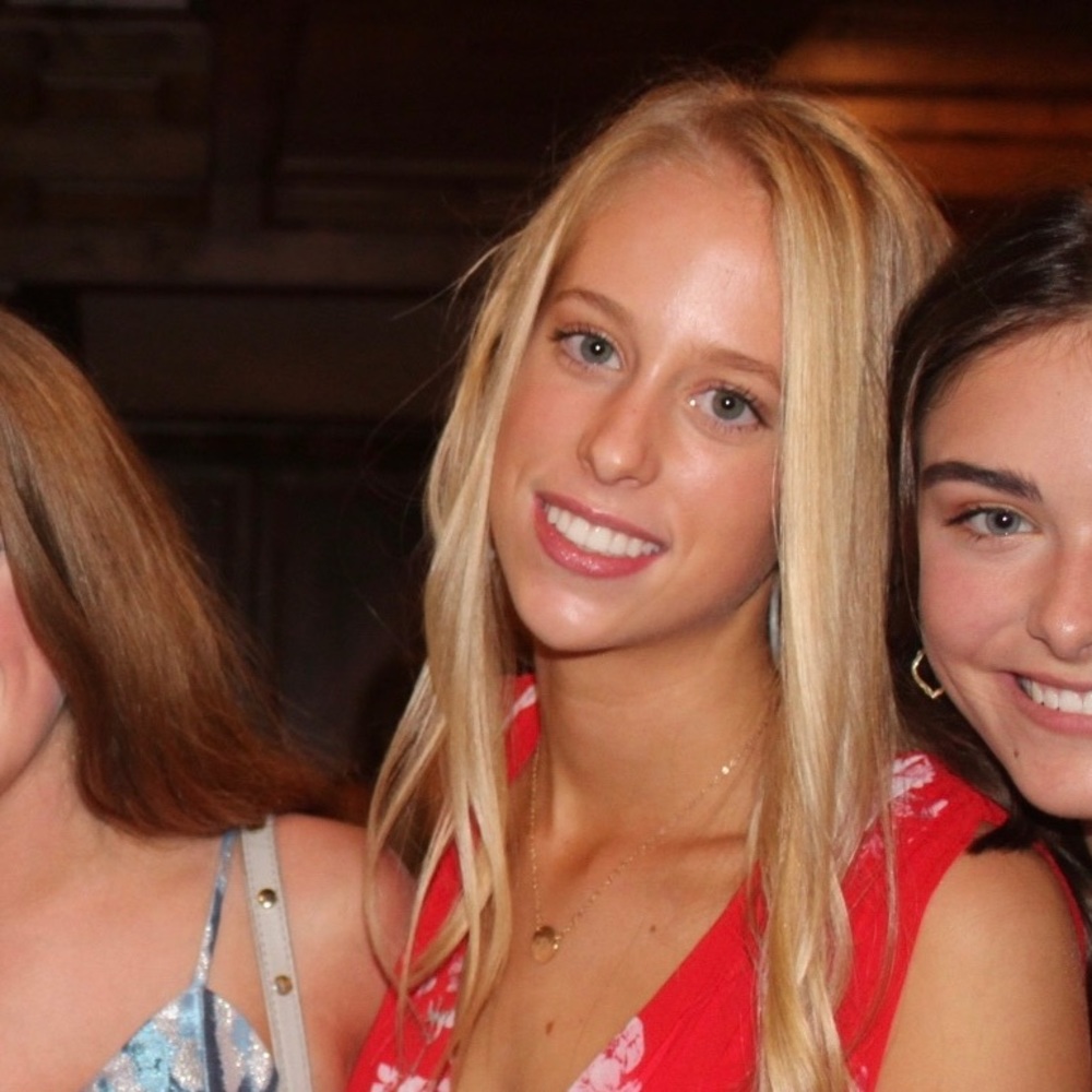Meet your Posher, Charlotte